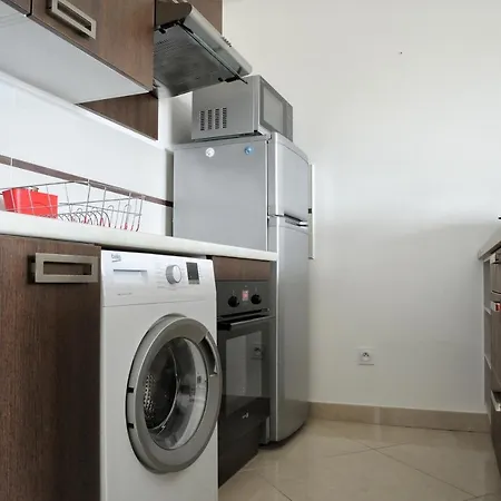 T2 Moderne Avec Terrasse A 100m De La Et Parking Securise 4 Pers Maxi Апартаменты *