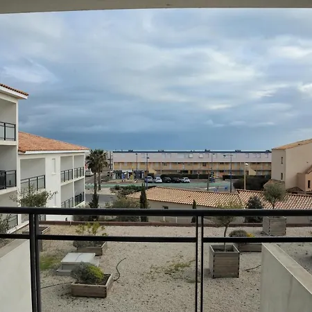 Apartment T2 Moderne Avec Terrasse A 100m De La Et Parking Securise 4 Pers Maxi Saint-Pierre-la-Mer (Aude)