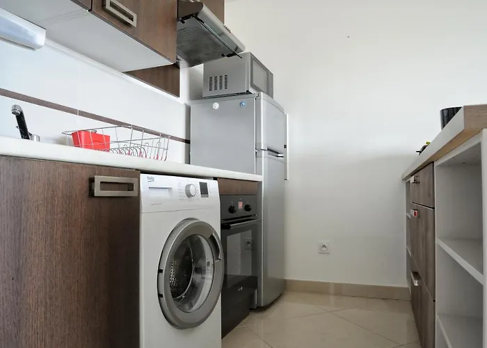 T2 Moderne Avec Terrasse Proche De La Daire *